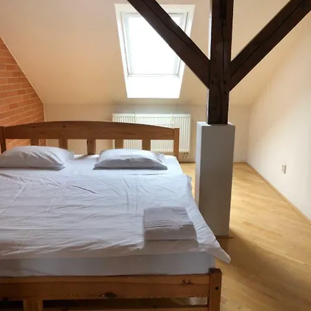 Praguestars Korunni Apartmán Praha