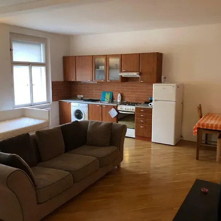 Apartmán Praguestars Korunni Praha